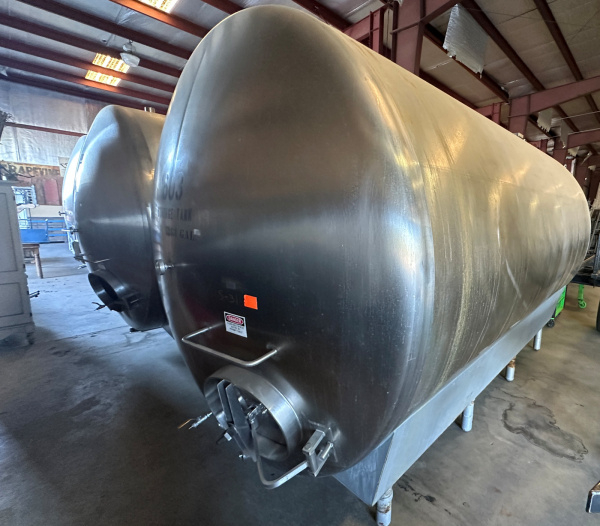 Stainless steel wine tank